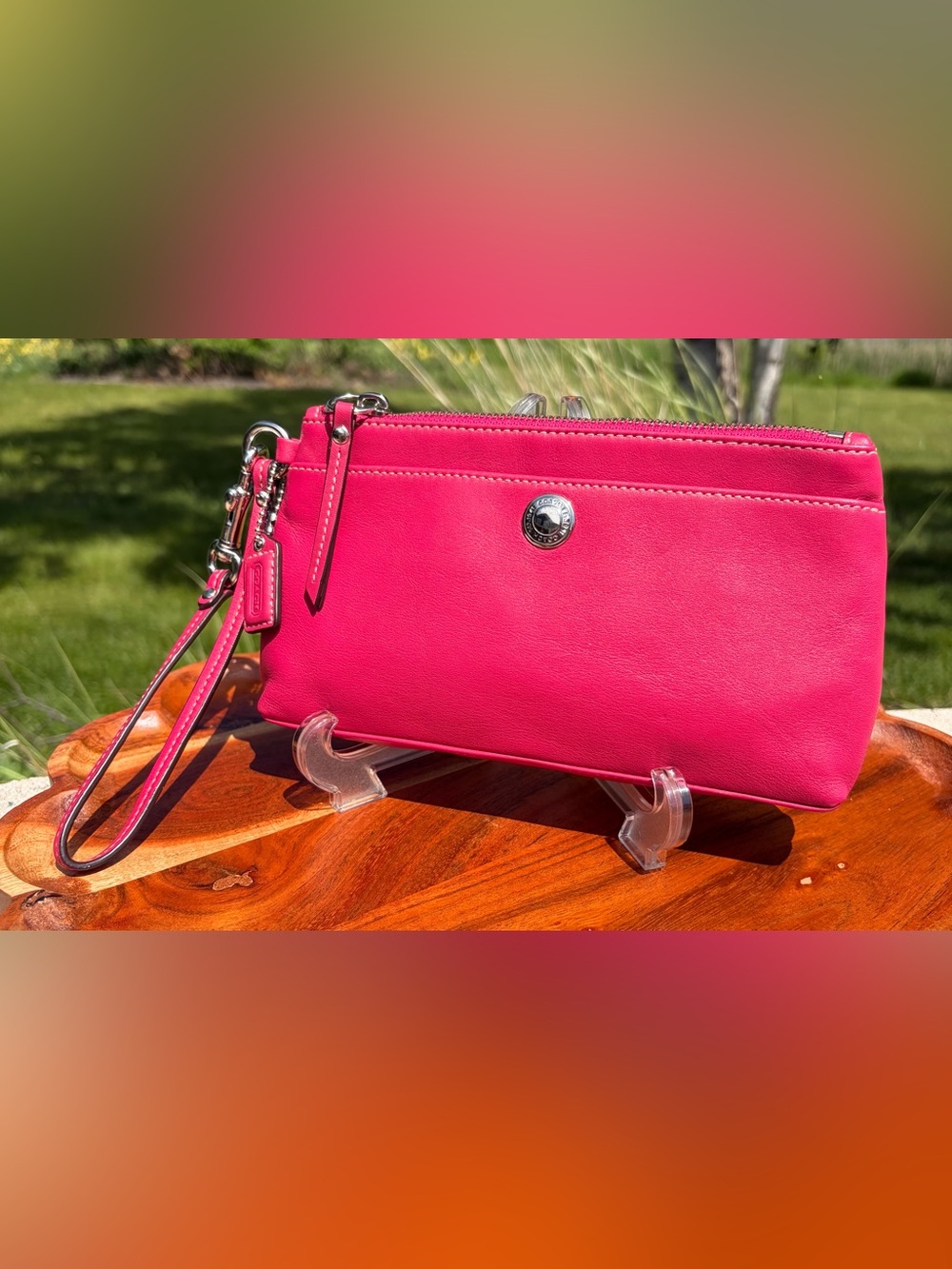 Coach Fuchsia Pink Leather Wristlet Clutch EUC - Picture 3 of 15